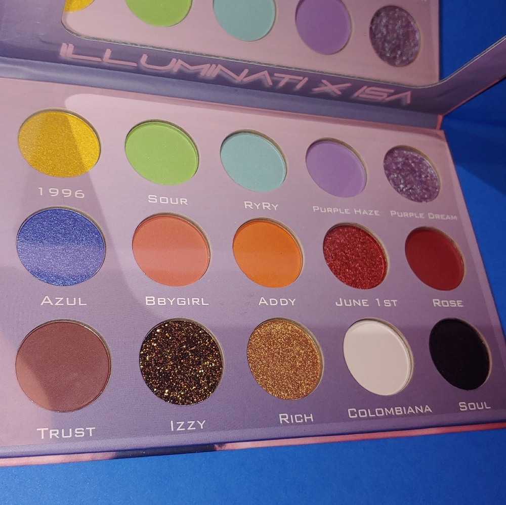 Illuminati x isa palette Eyeshadow Palette